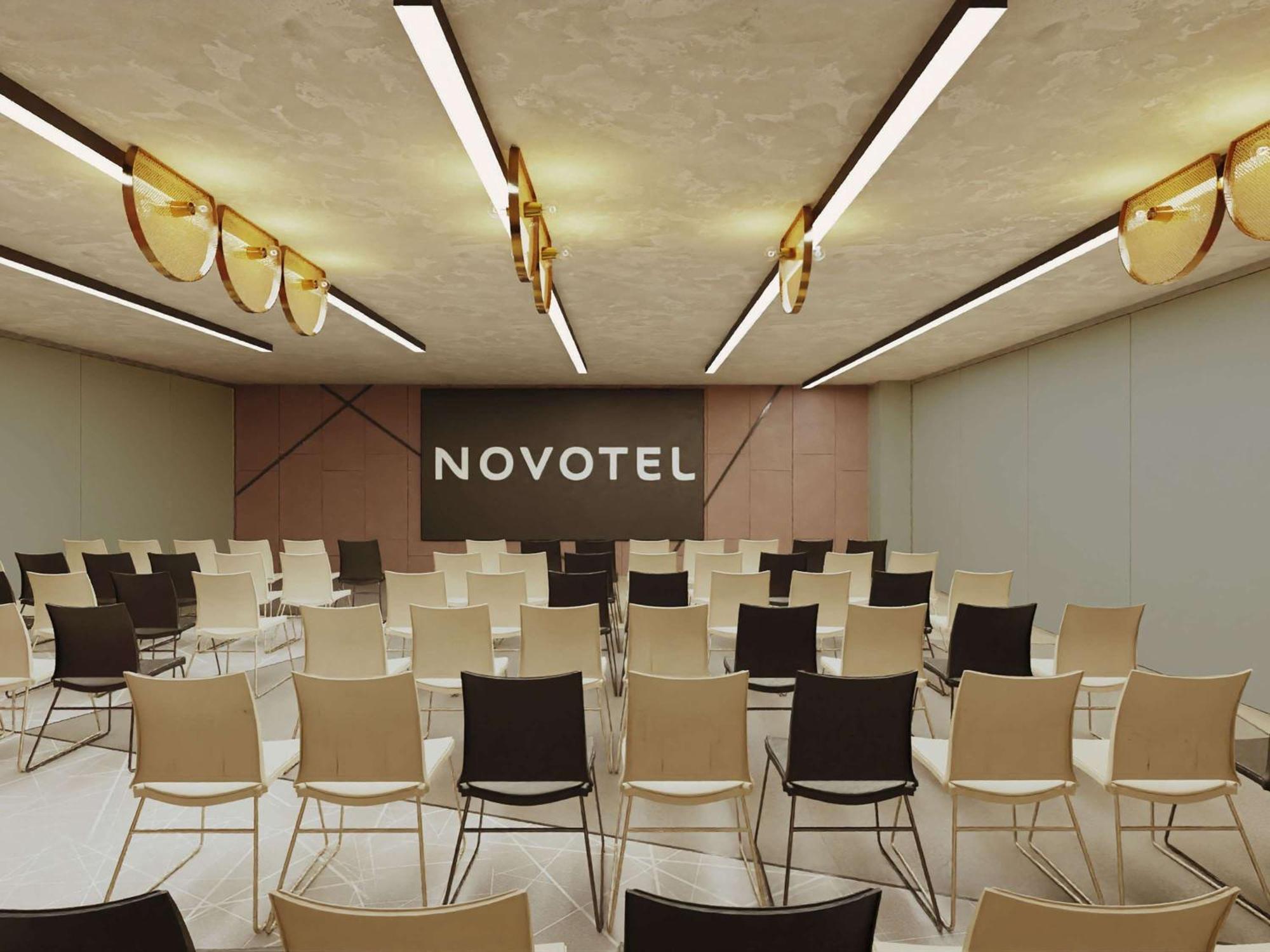 Novotel Valencia Lavant Luaran gambar