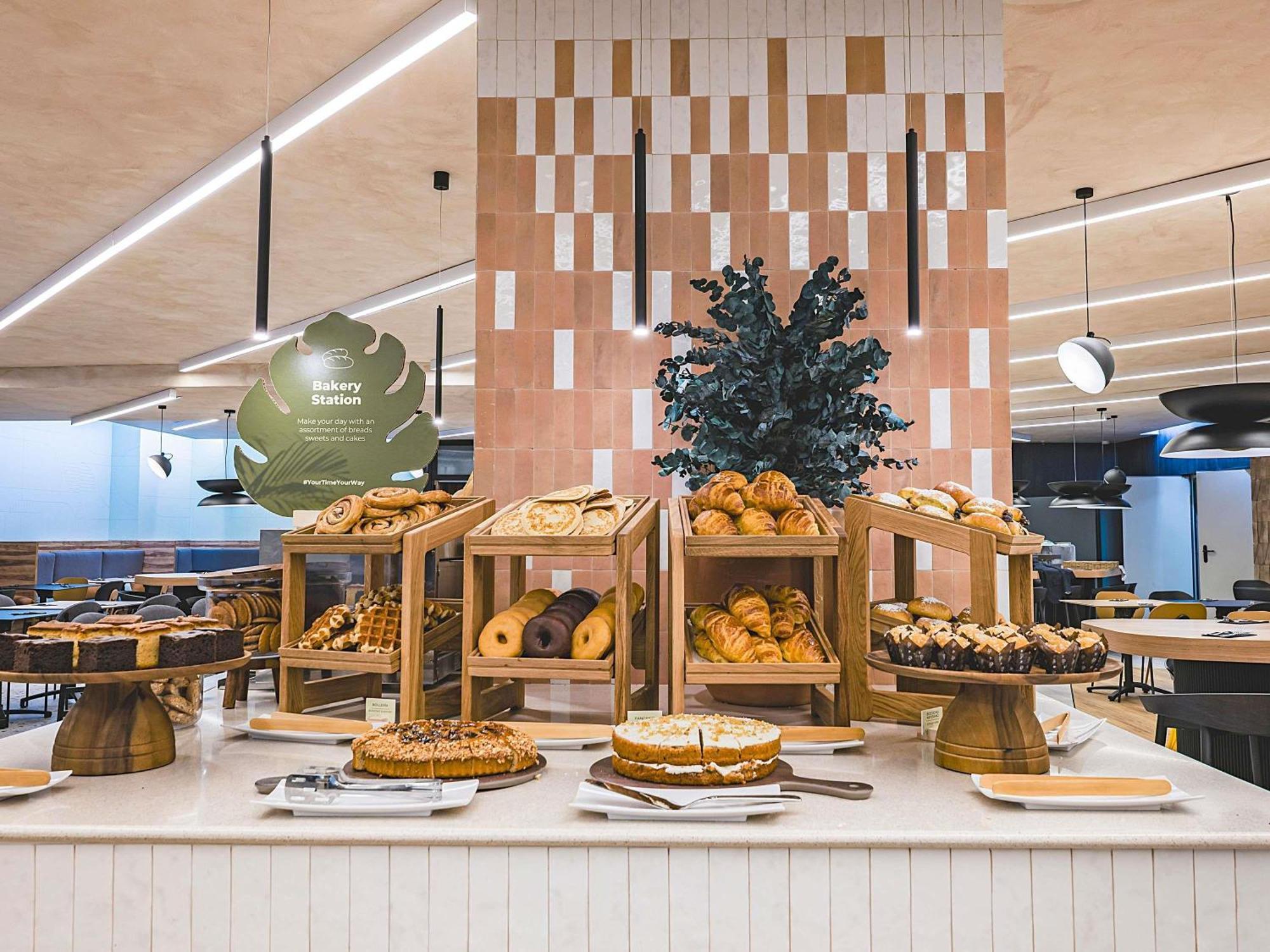 Novotel Valencia Lavant Luaran gambar